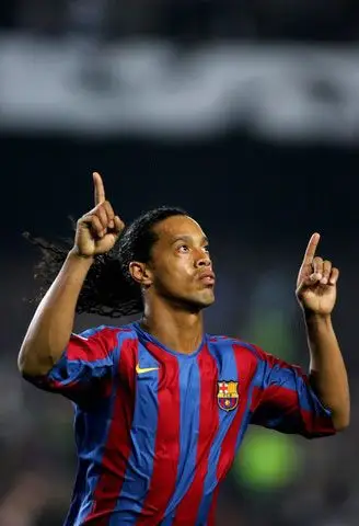 足球不仅仅 足球不仅仅