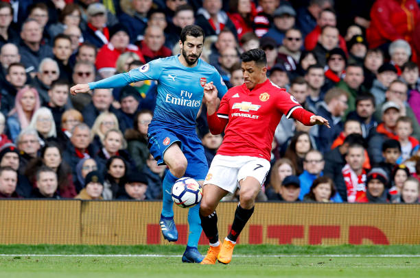 凭借充沛的 凭借充沛的